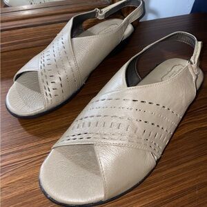 New Dahort Women’s Sandals Size 8 | Soft Genuine Leather, Cushioned Footbed